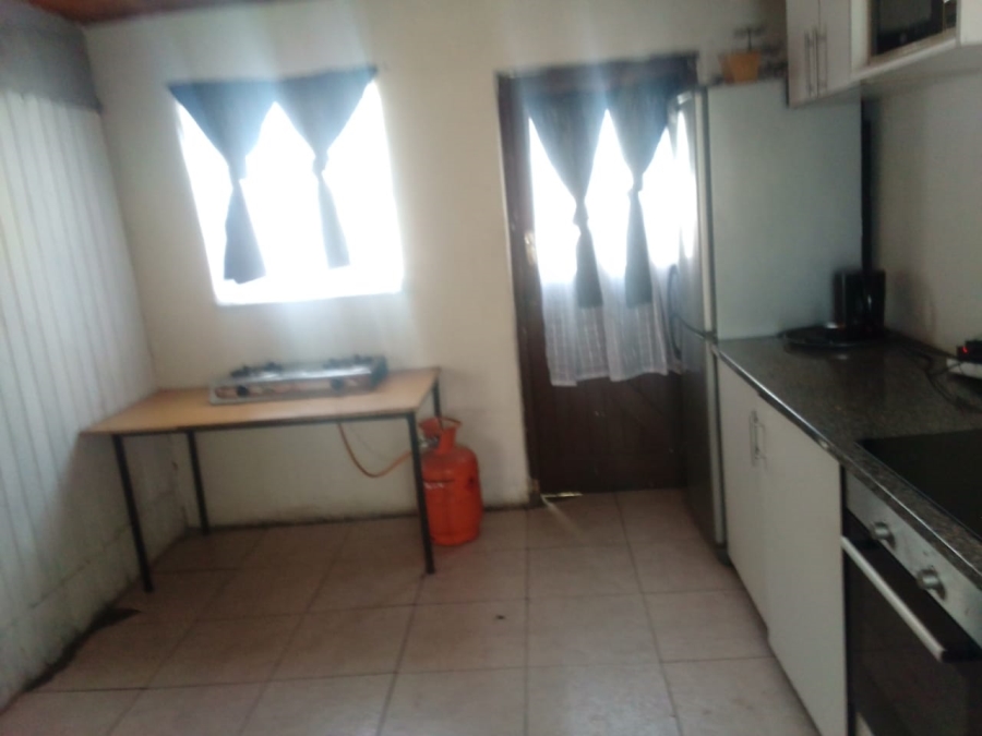  Bedroom Property for Sale in Valhalla Park Western Cape